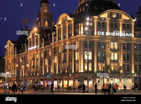 de bijenkorf dam square